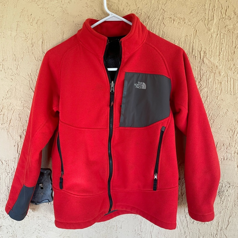 The North Face Chimborazo Fleece Hooded Jacket boy’s size 14